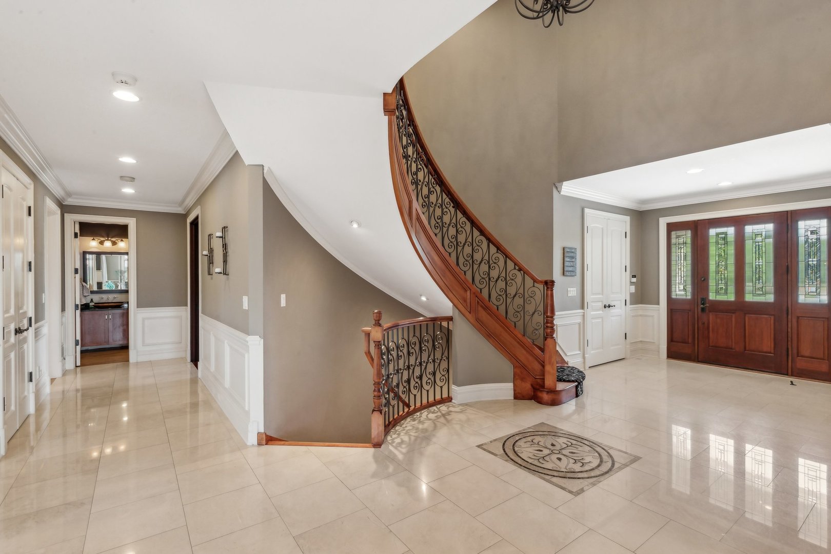 8744 Johnston Road Burr Ridge, IL 60527 - Photo 5 of 92 Gallery Image 5