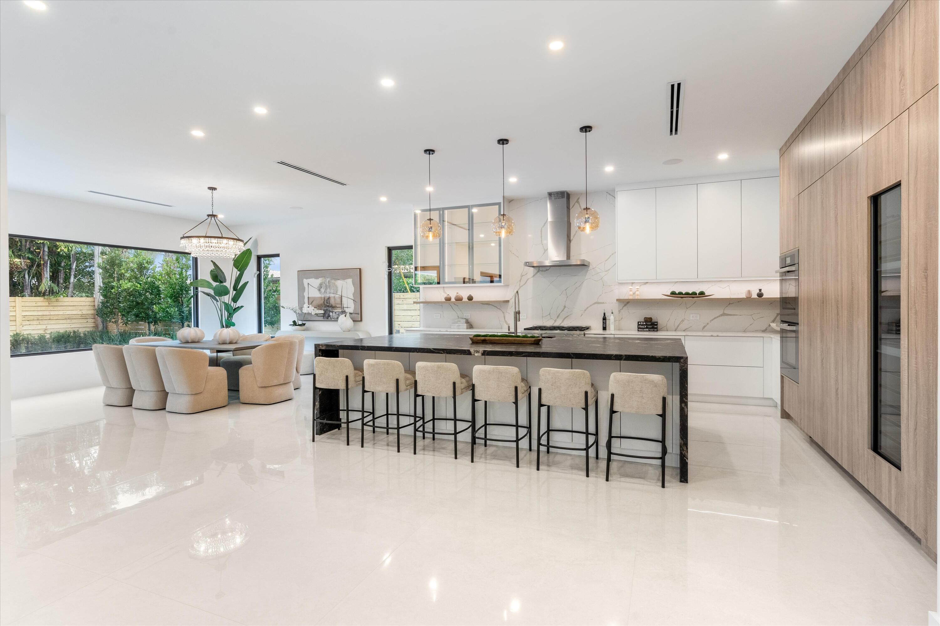 451 Northwest 7th Avenue Boca Raton, FL 33486 - Photo 32 of 52 Kitchen / Dining