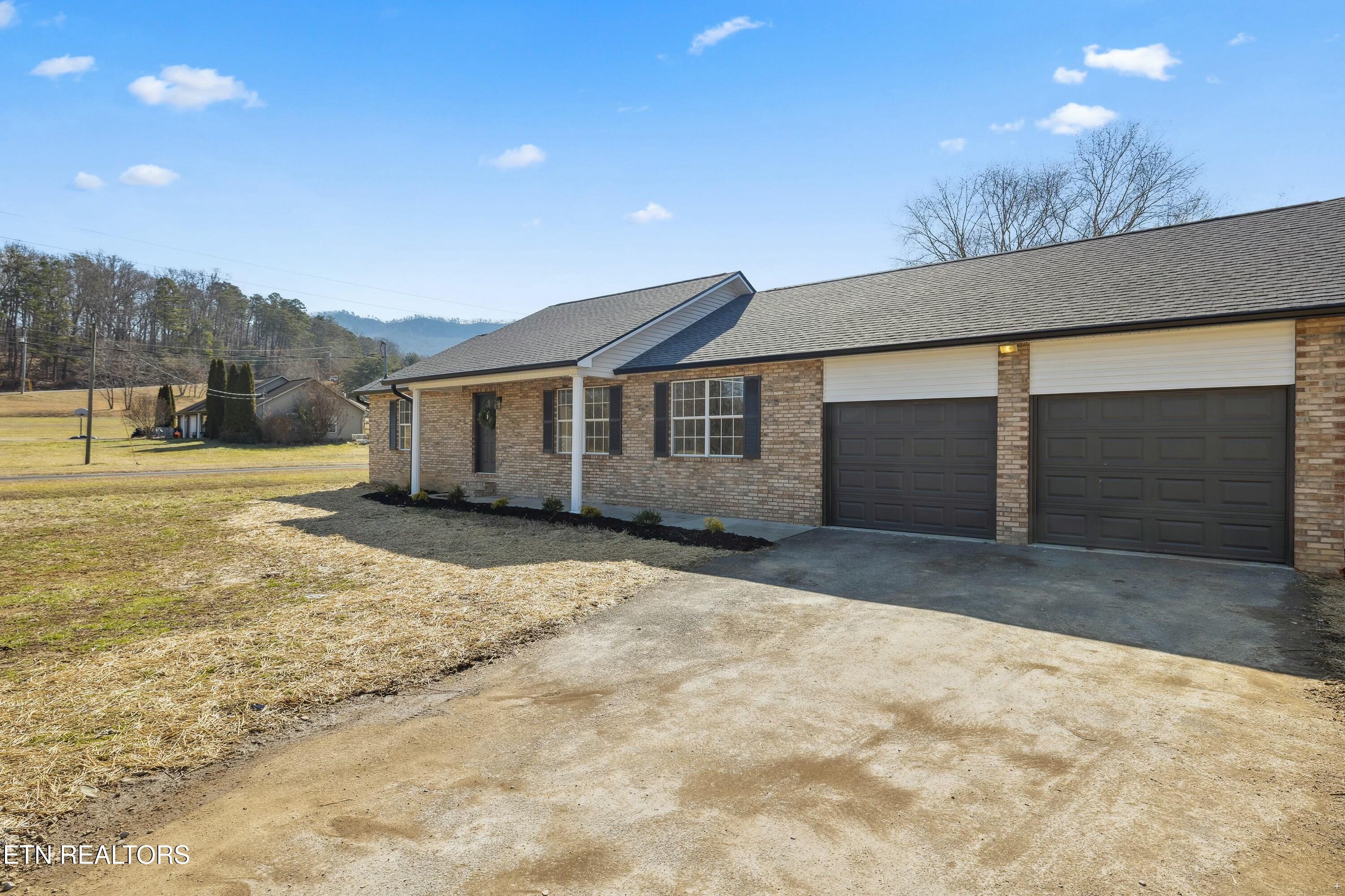 3625 Thomas Cross Road Sevierville, TN 37876 - Photo 2 of 23 tempImageHI9Ret