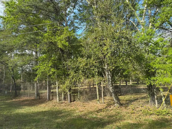 $437,000 | 3421 Airport Road, Crestview, FL 32539