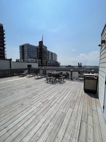 1503 South State Street, Unit 607 Chicago, IL 60605 - Photo 12 of 17