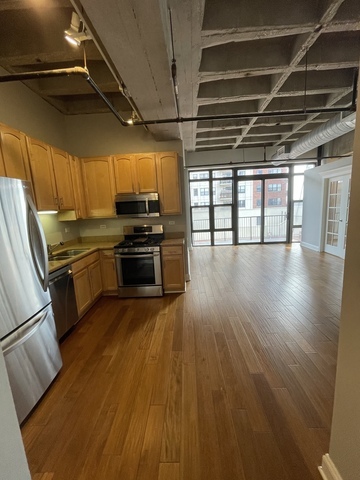 1503 South State Street, Unit 607 Chicago, IL 60605 - Photo 2 of 17