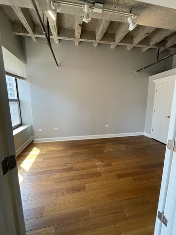 1503 South State Street, Unit 607 Chicago, IL 60605 - Photo 9 of 17
