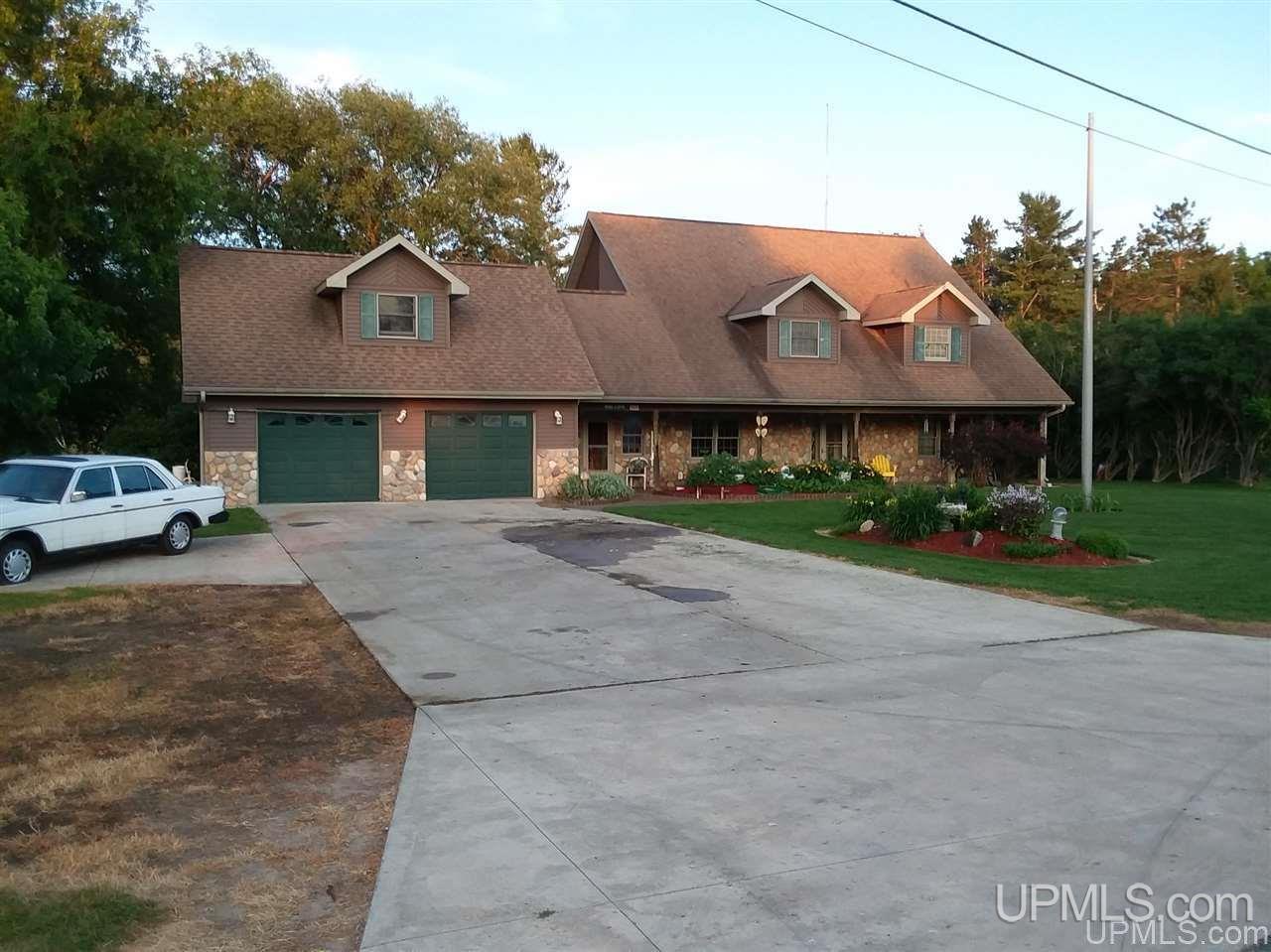 596 State Road Manistique, MI 49854 - Photo 18 of 44 Gallery Image 18