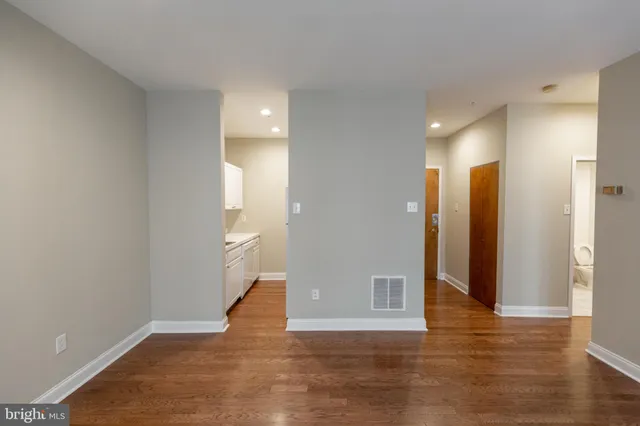 $1,570 | 1600-3 Walnut Street, Unit 803, Philadelphia, PA 19103