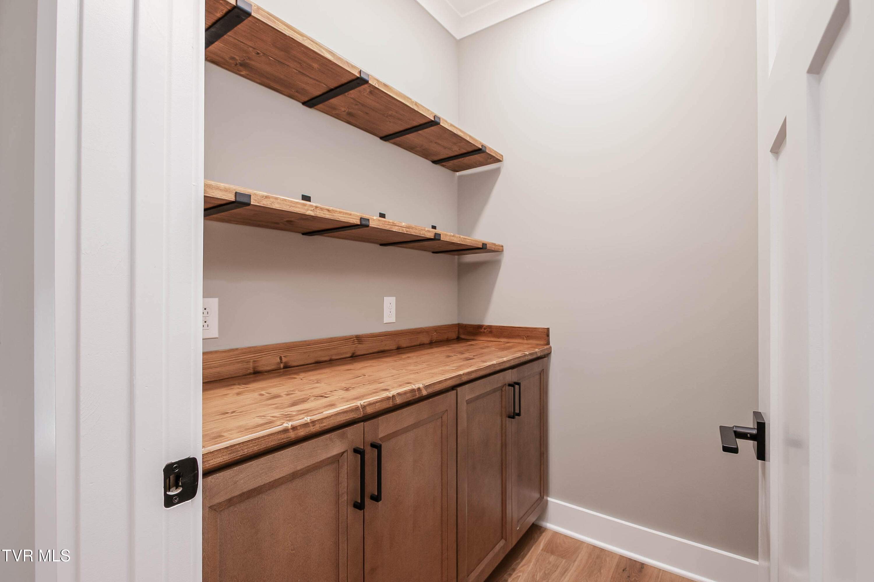 310 Ruby Rose Ridge Jonesborough, TN 37659 - Photo 13 of 30 310 Ruby Rose-19