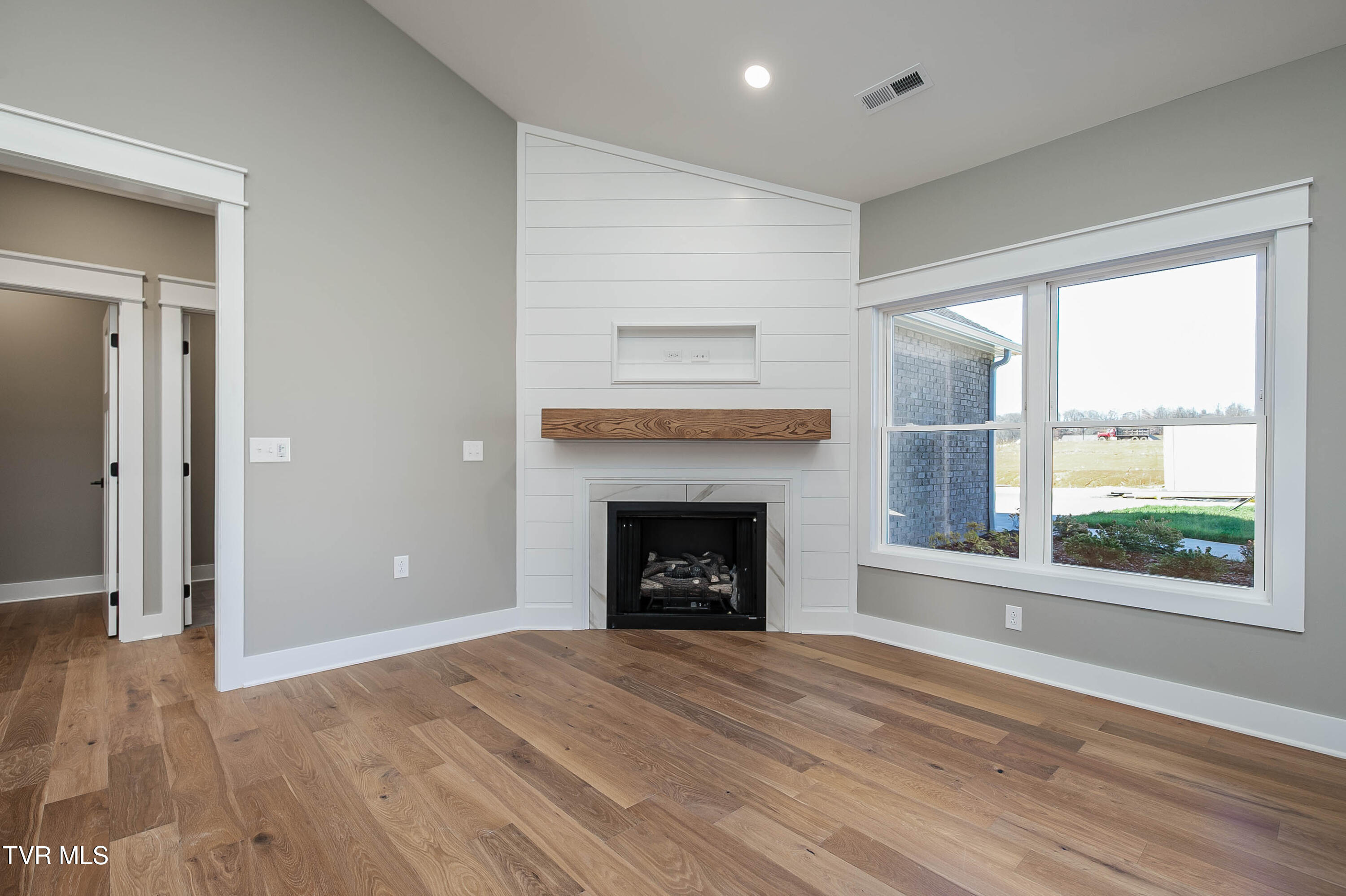 310 Ruby Rose Ridge Jonesborough, TN 37659 - Photo 14 of 30 310 Ruby Rose-6