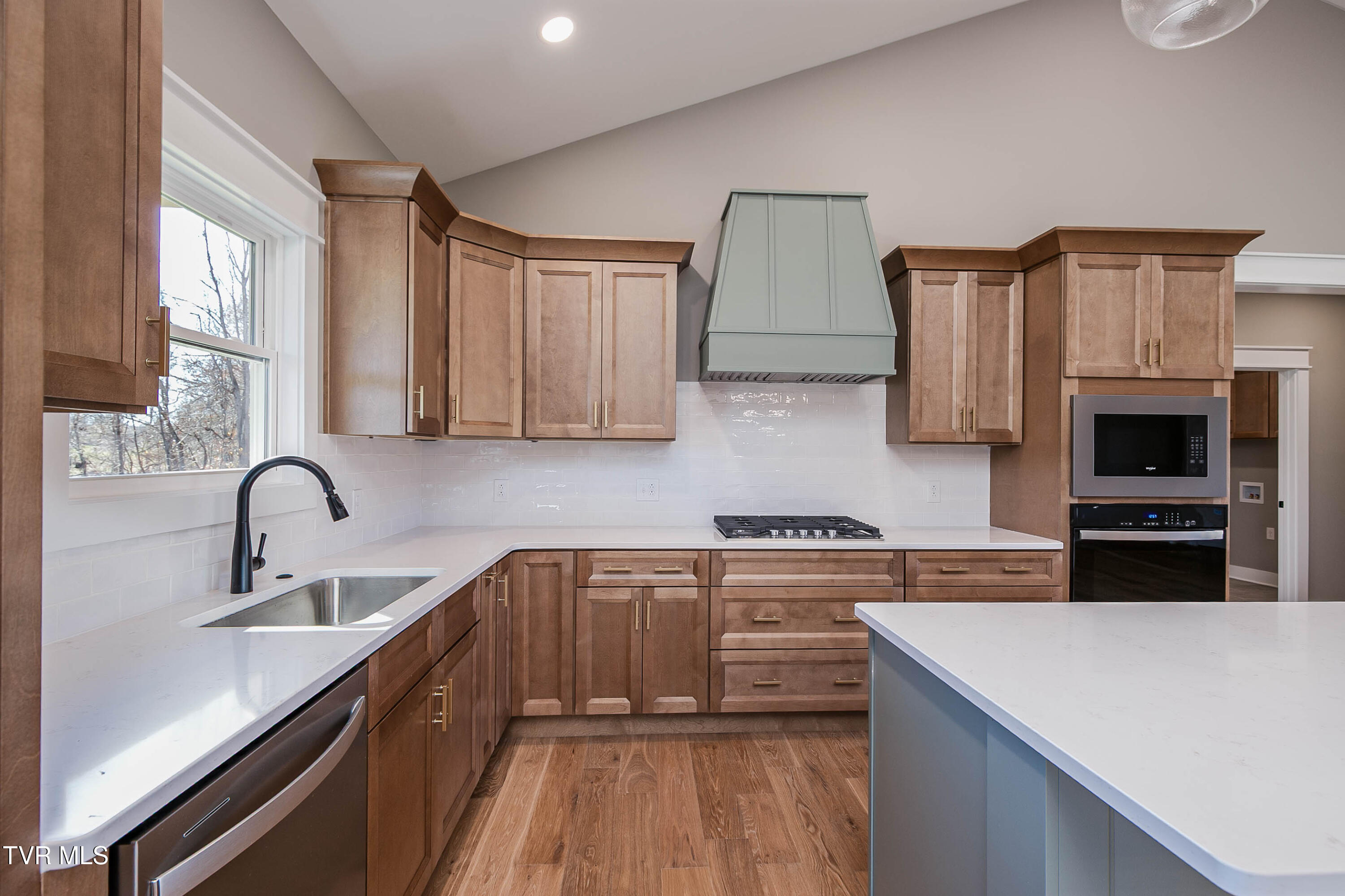 310 Ruby Rose Ridge Jonesborough, TN 37659 - Photo 9 of 30 310 Ruby Rose-12