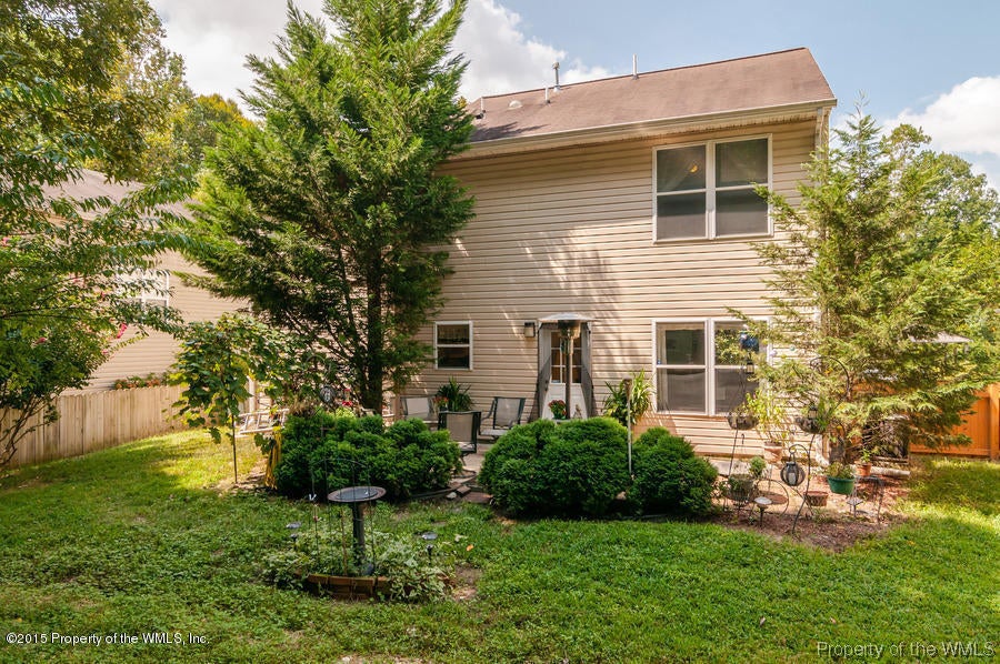 129 Low Ridge Road Williamsburg, VA 23185 - Photo 4 of 23 Back Exterior