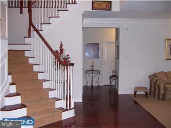 208 Tremain Road Bensalem, PA 19020 - Photo 2 of 9 Foyer