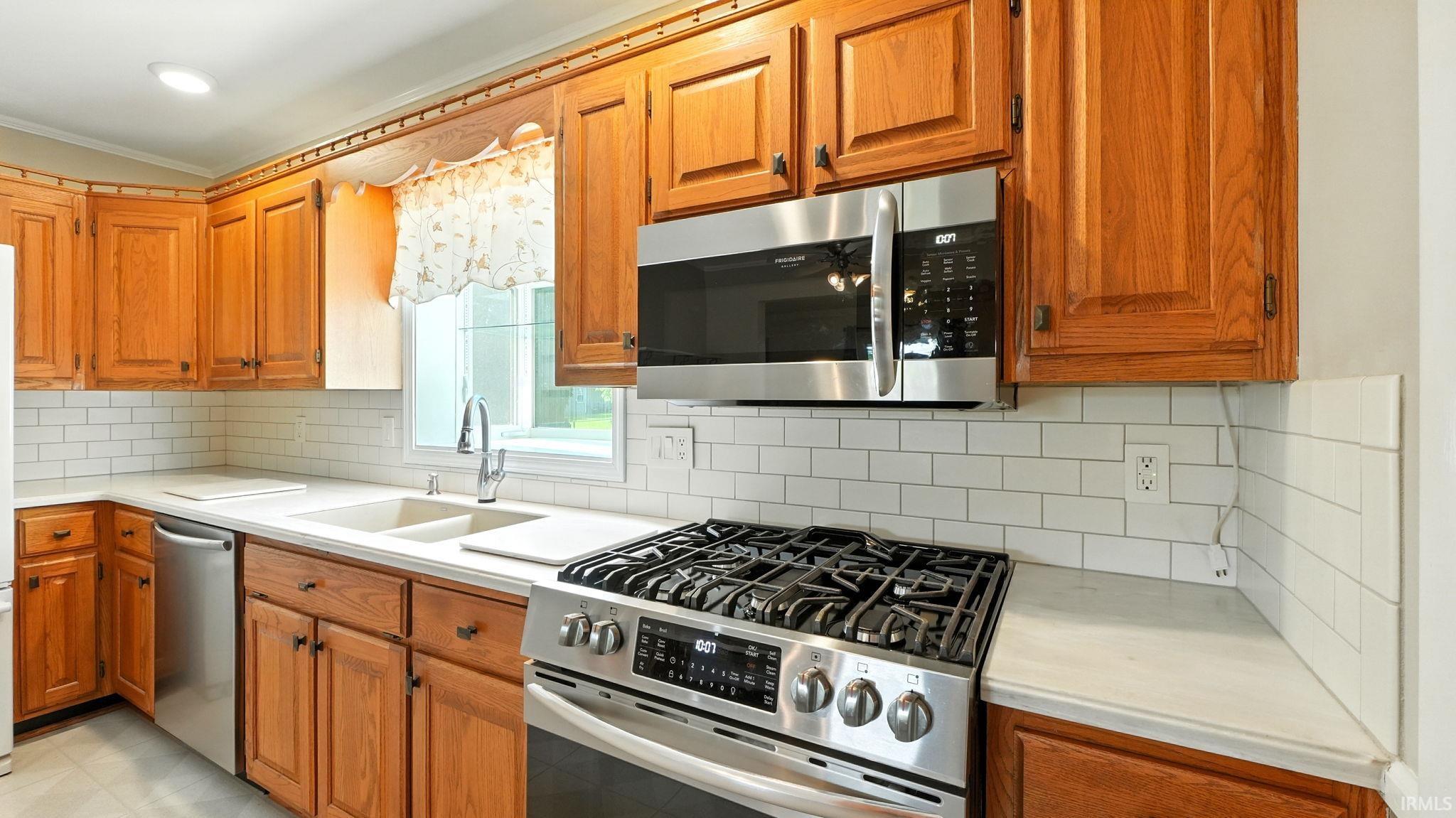 9521 Illinois Road Fort Wayne, IN 46804 - Photo 14 of 36