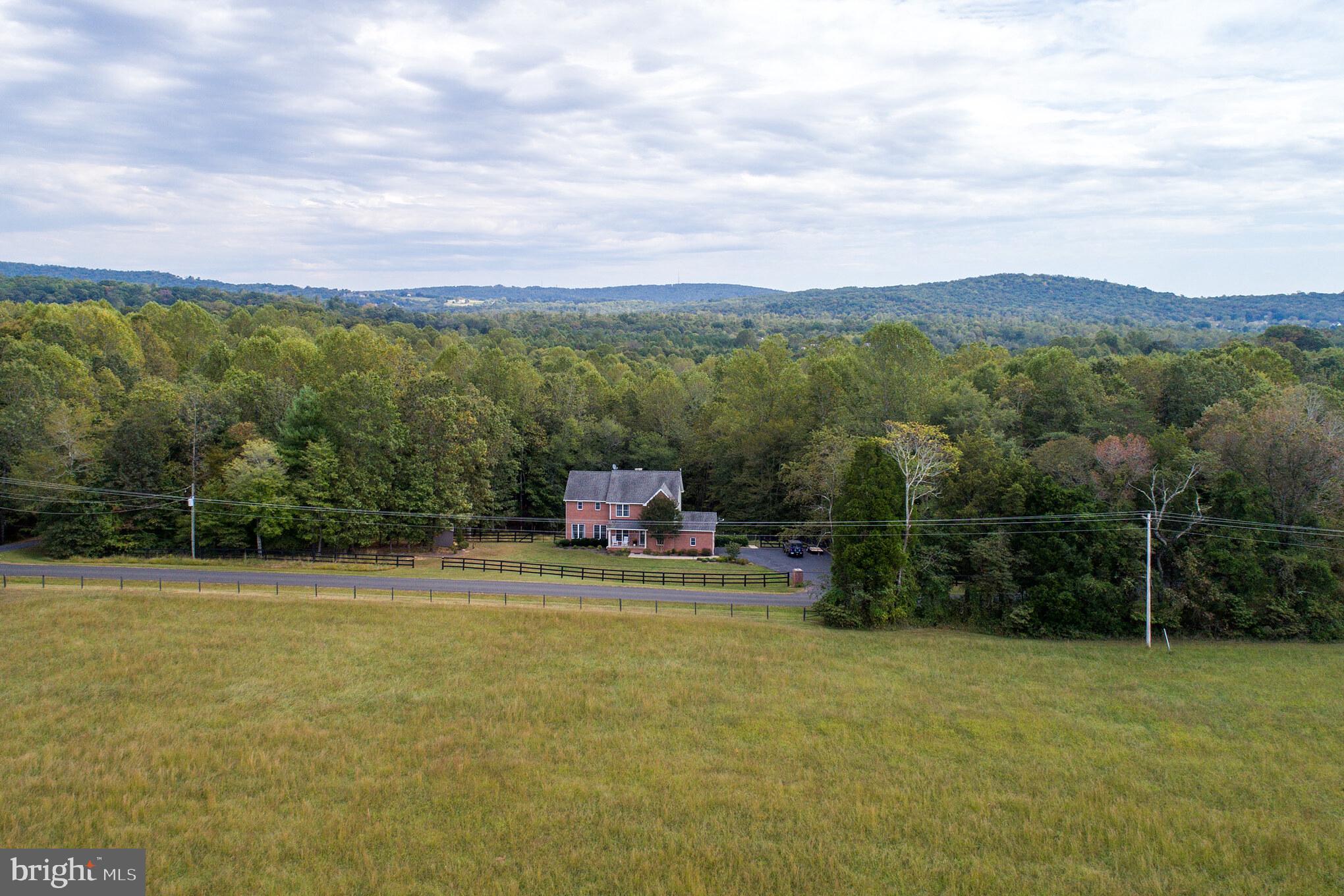 7019 Olinger Road Marshall, VA 20115 - Photo 5 of 40 Stunning Setting