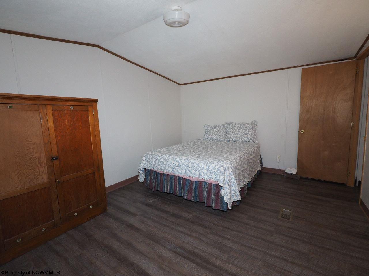 1861 Georgetown Road Elkins, WV 26241 - Photo 9 of 17 Gallery Image 9