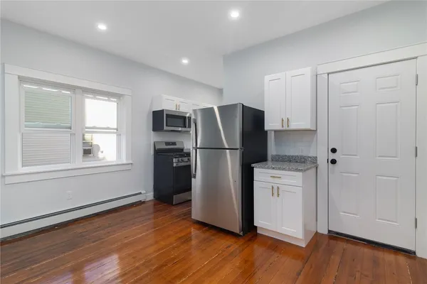 $2,850 | 43 East George Street, Unit 1, Providence, RI 02906