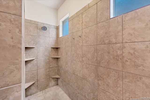 $2,300 | 2063 Western Pecan, New Braunfels, TX 78130