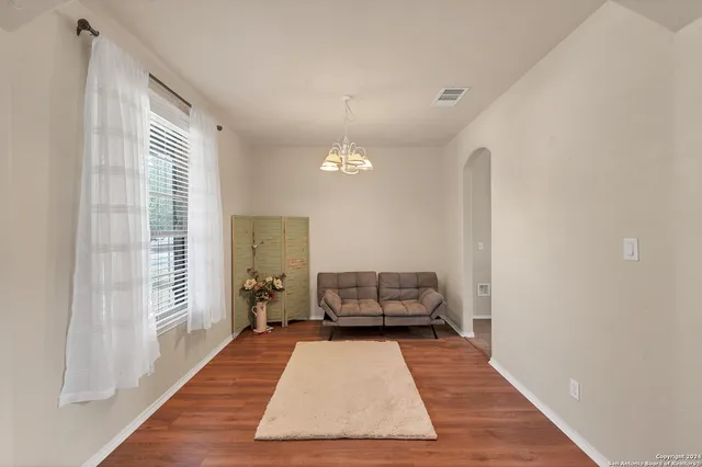 $2,300 | 2063 Western Pecan, New Braunfels, TX 78130