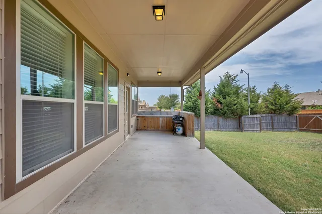 $2,300 | 2063 Western Pecan, New Braunfels, TX 78130