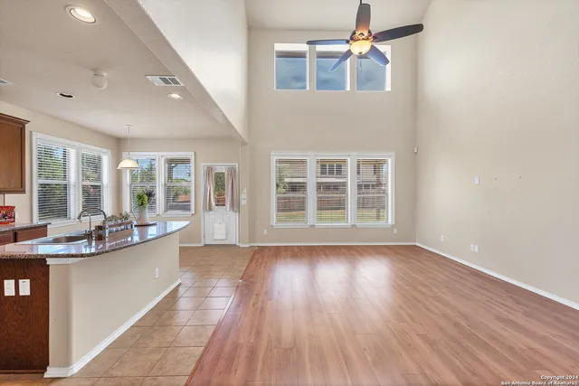 $2,300 | 2063 Western Pecan, New Braunfels, TX 78130