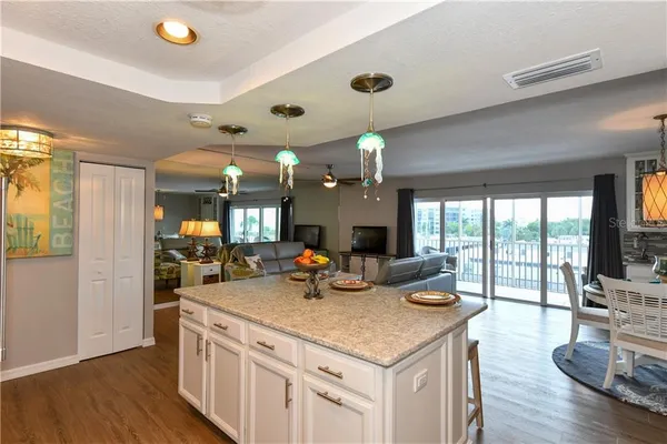 $5,000 | 800 Benjamin Franklin Drive, Unit 403, Sarasota, FL 34236