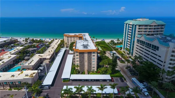 $5,000 | 800 Benjamin Franklin Drive, Unit 403, Sarasota, FL 34236