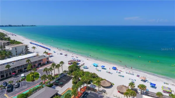 $5,000 | 800 Benjamin Franklin Drive, Unit 403, Sarasota, FL 34236