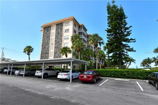 $5,000 | 800 Benjamin Franklin Drive, Unit 403, Sarasota, FL 34236