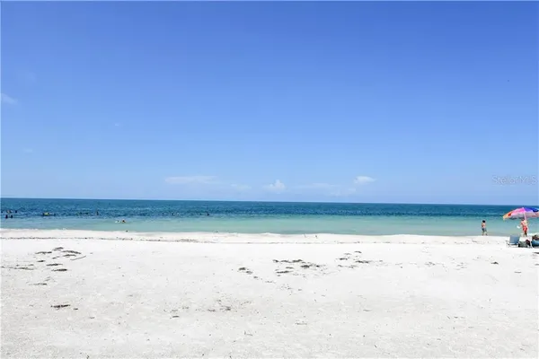 $5,000 | 800 Benjamin Franklin Drive, Unit 403, Sarasota, FL 34236