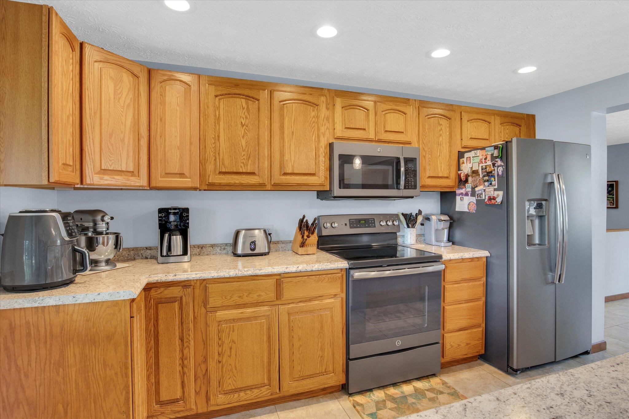 2745 Swailes Road Troy, OH 45373 - Photo 9 of 37 Gallery Image 9