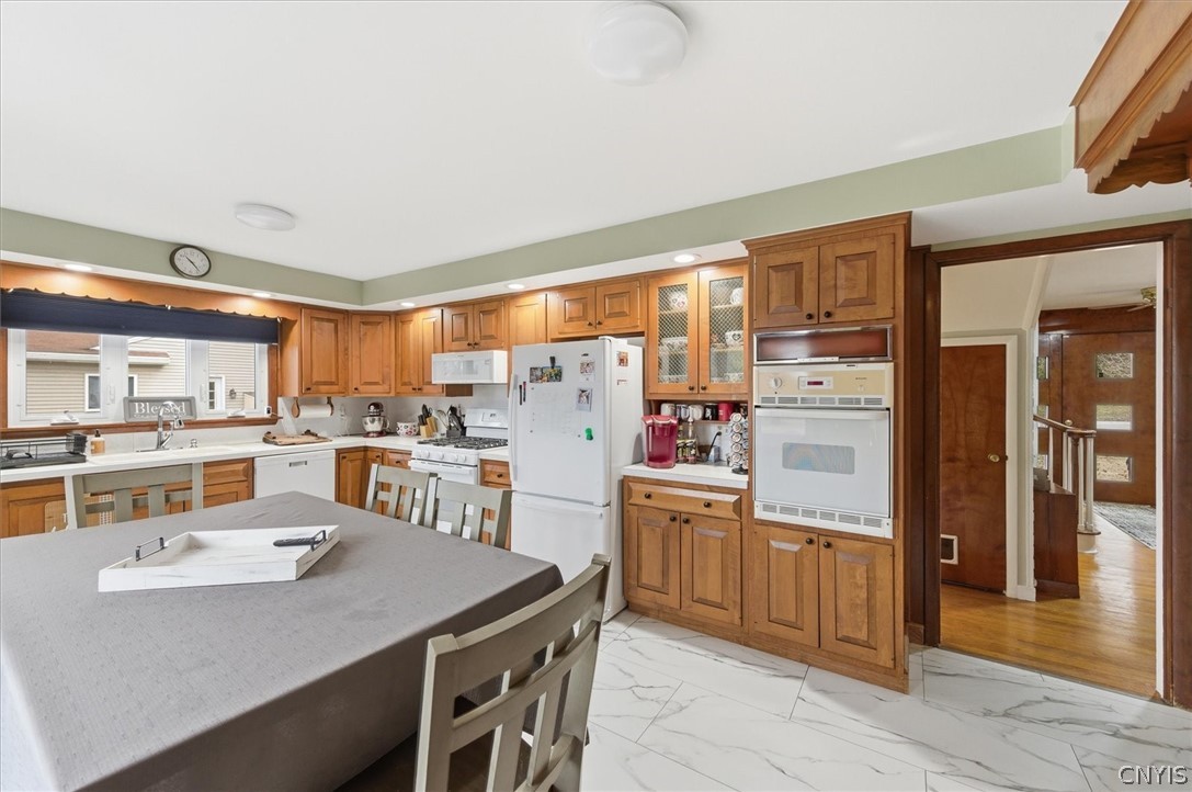 3846 East Prospect Avenue Oneida, NY 13421 - Photo 11 of 35