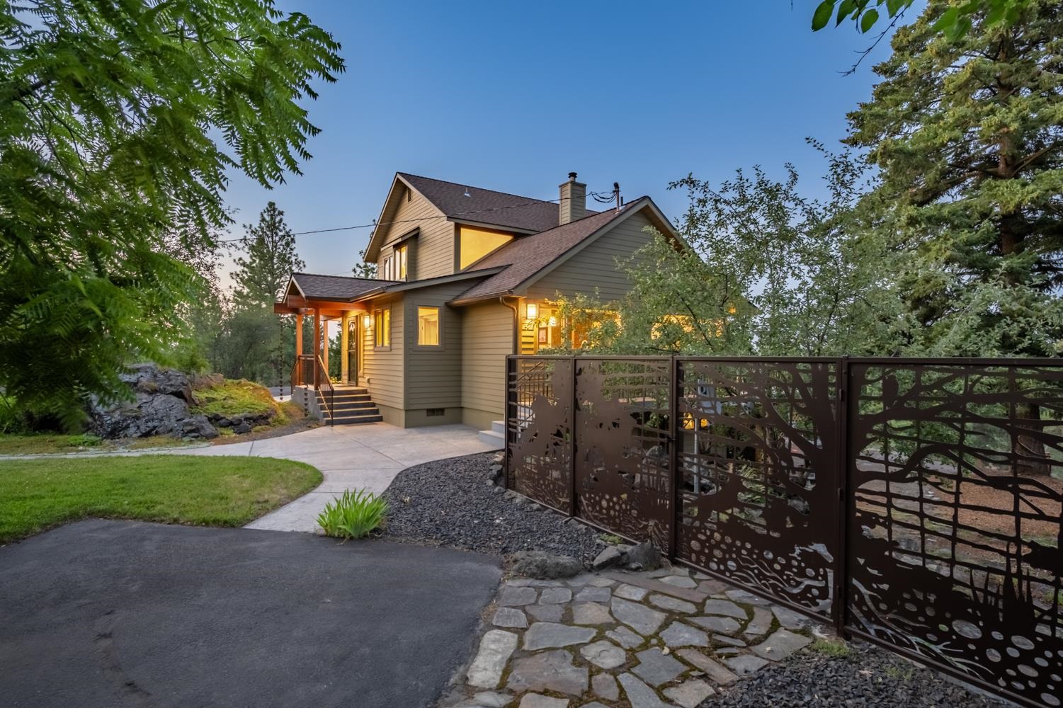 2106 South Cherry Lane Spokane, WA 99223 - Photo 12 of 49 Gallery Image 12