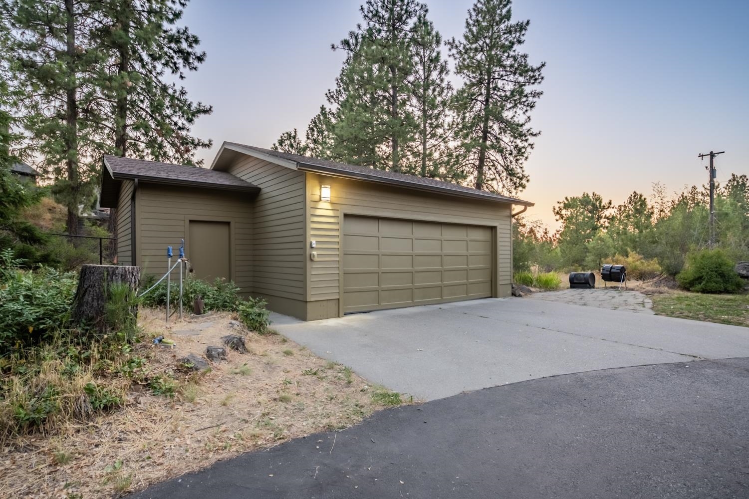 2106 South Cherry Lane Spokane, WA 99223 - Photo 23 of 49 Gallery Image 23