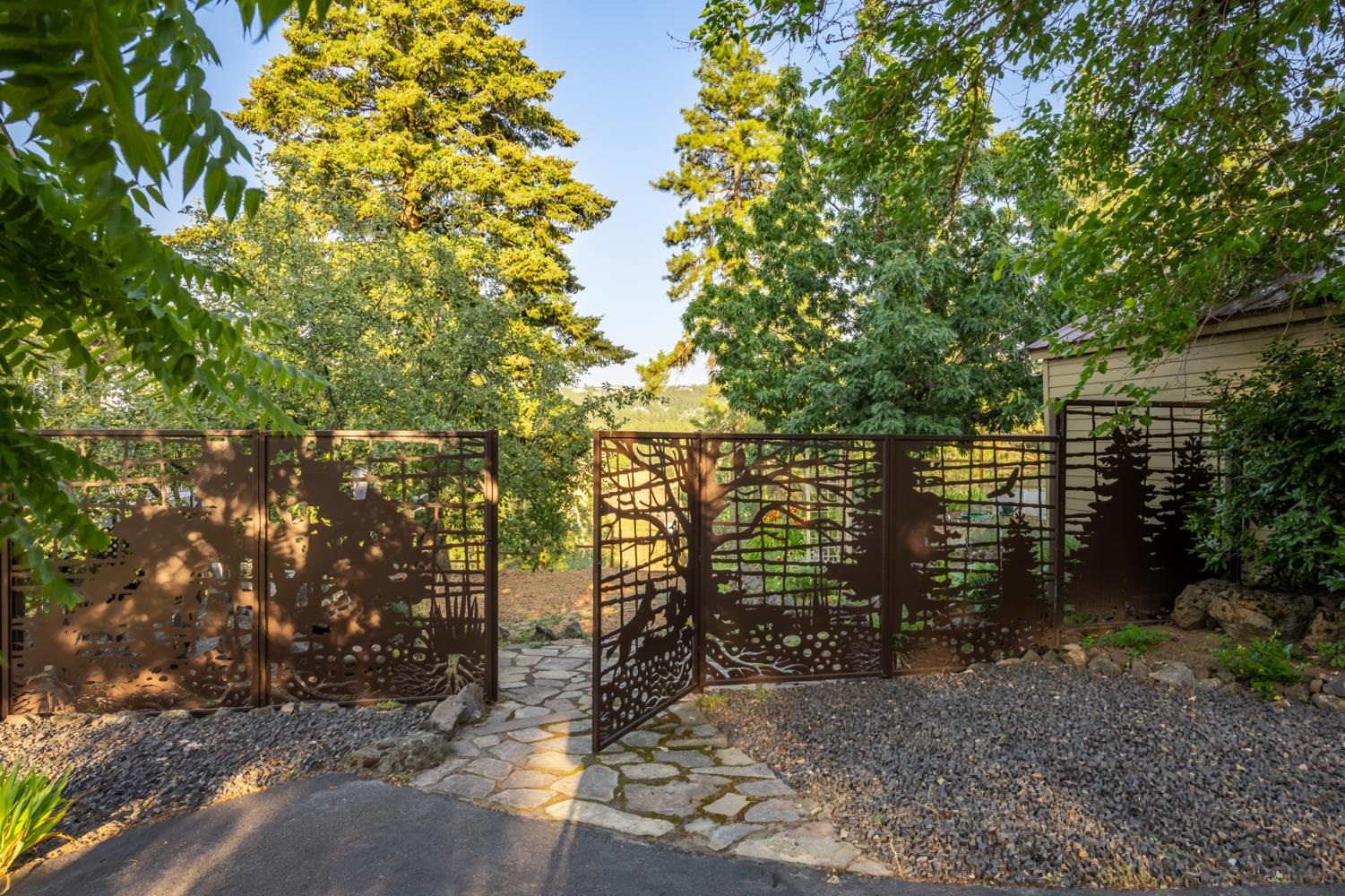 2106 South Cherry Lane Spokane, WA 99223 - Photo 25 of 49 Gallery Image 25
