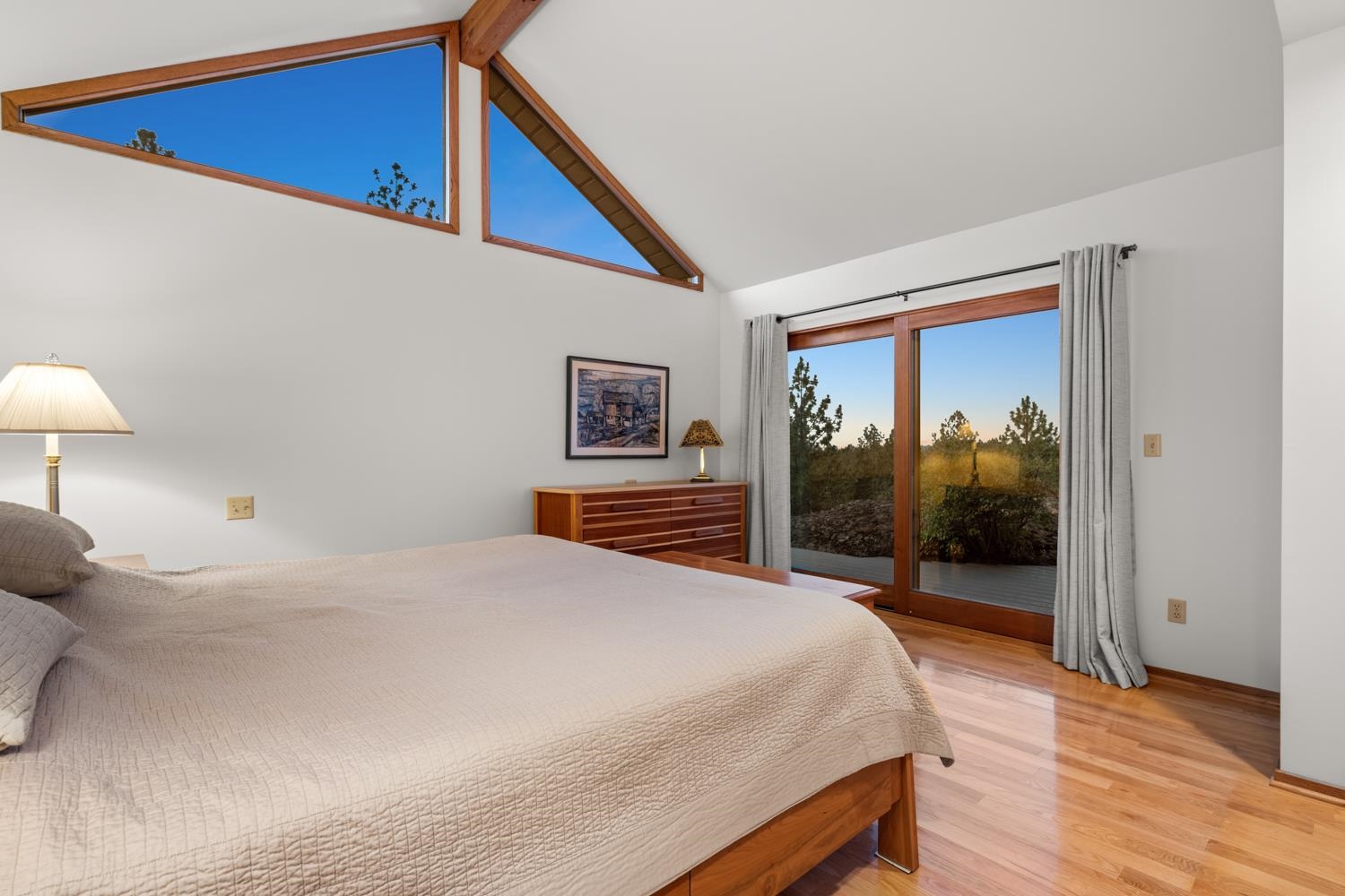 2106 South Cherry Lane Spokane, WA 99223 - Photo 8 of 49 Gallery Image 8