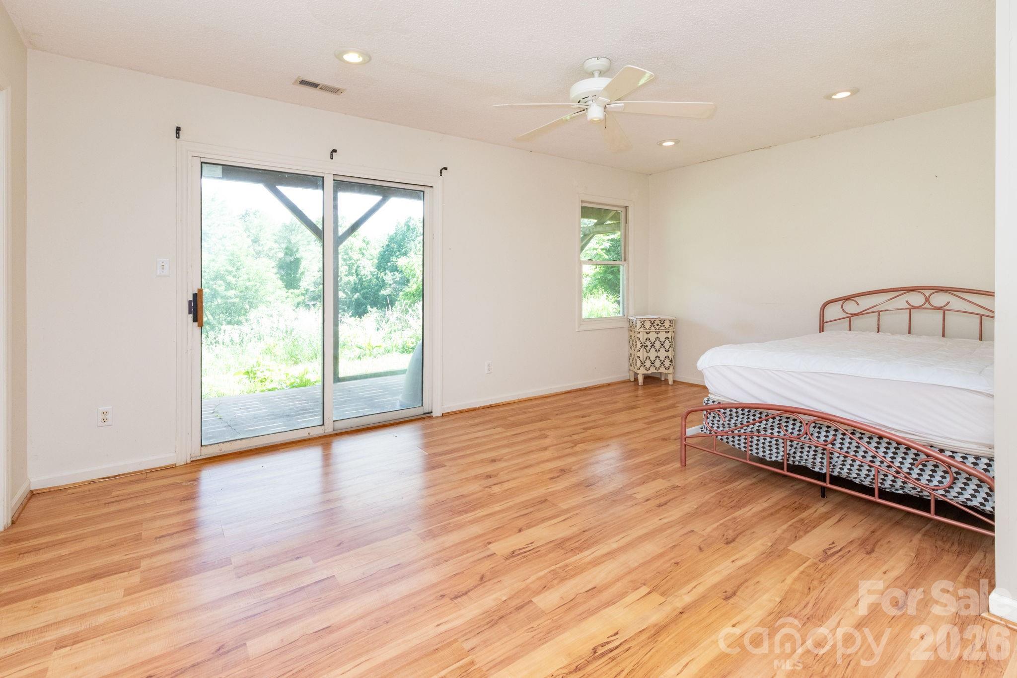 18 Bartlett Road Weaverville, NC 28787 - Photo 15 of 23