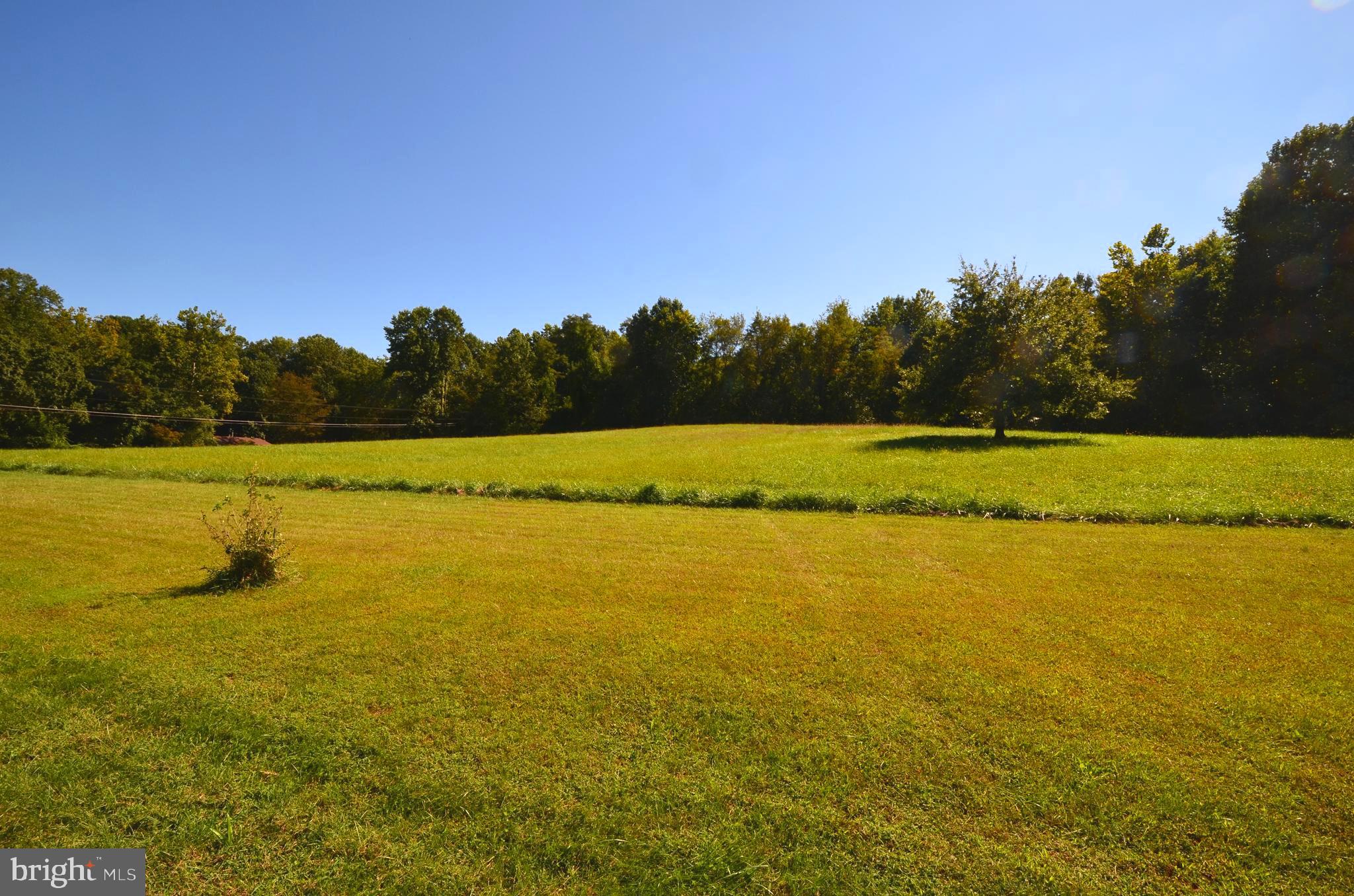 6340 McKendree Road Dunkirk, MD 20754 - Photo 3 of 8 a view of an ocean from a beach