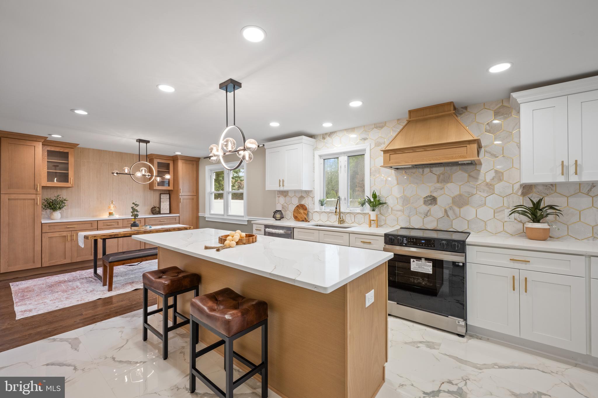 14 Stonebridge Road Cherry Hill, NJ 08003 - Photo 5 of 38