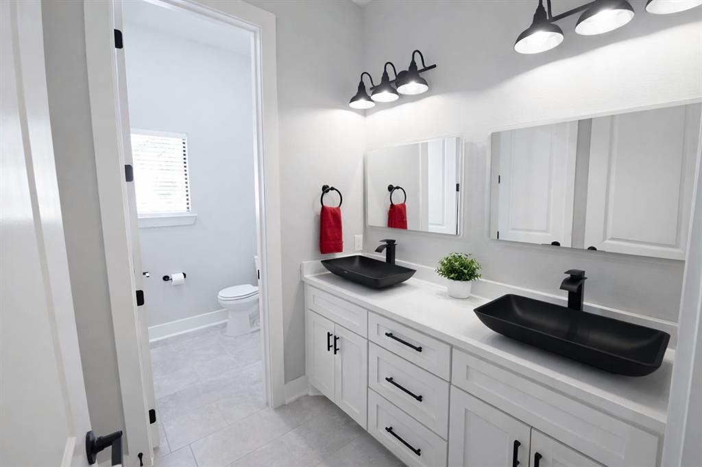 328 Brandon Way Pottsboro, TX 75076 - Photo 29 of 40 Virtually staged