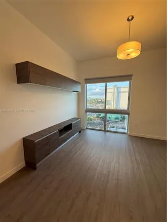 $1,900 | 61 Northwest 37th Avenue, Unit 1, Miami, FL 33125