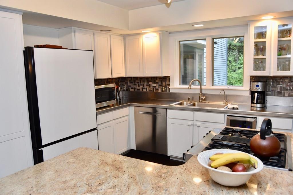35 Trillium Way Amherst, MA 01002 - Photo 10 of 41 Gallery Image 10