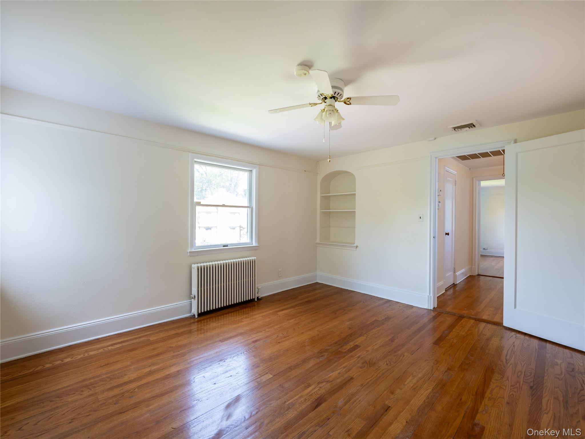 91 Pickwick Road Manhasset, NY 11030 - Photo 26 of 33 Gallery Image 26