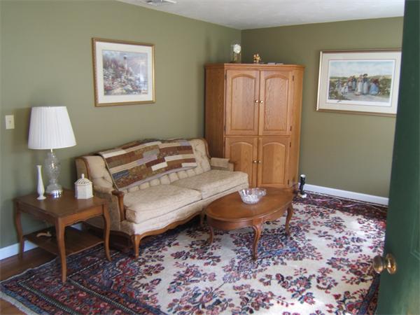 43 Hunter Road Uxbridge, MA 01569 - Photo 12 of 12 Gallery Image 12