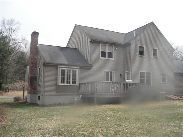 43 Hunter Road Uxbridge, MA 01569 - Photo 2 of 12 Gallery Image 2