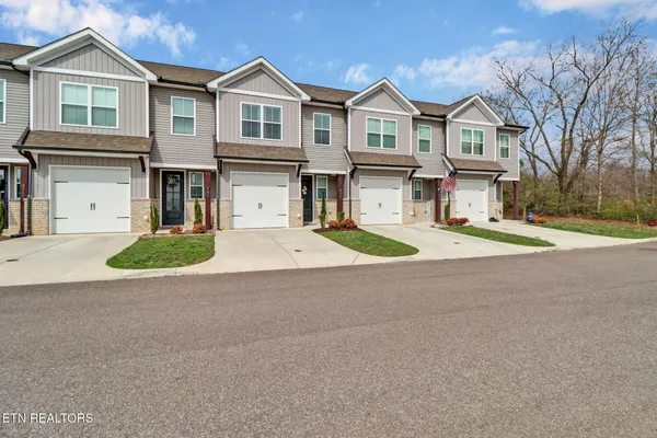 $334,700 | 495 Harper Village Way, Lenoir City, TN 37771