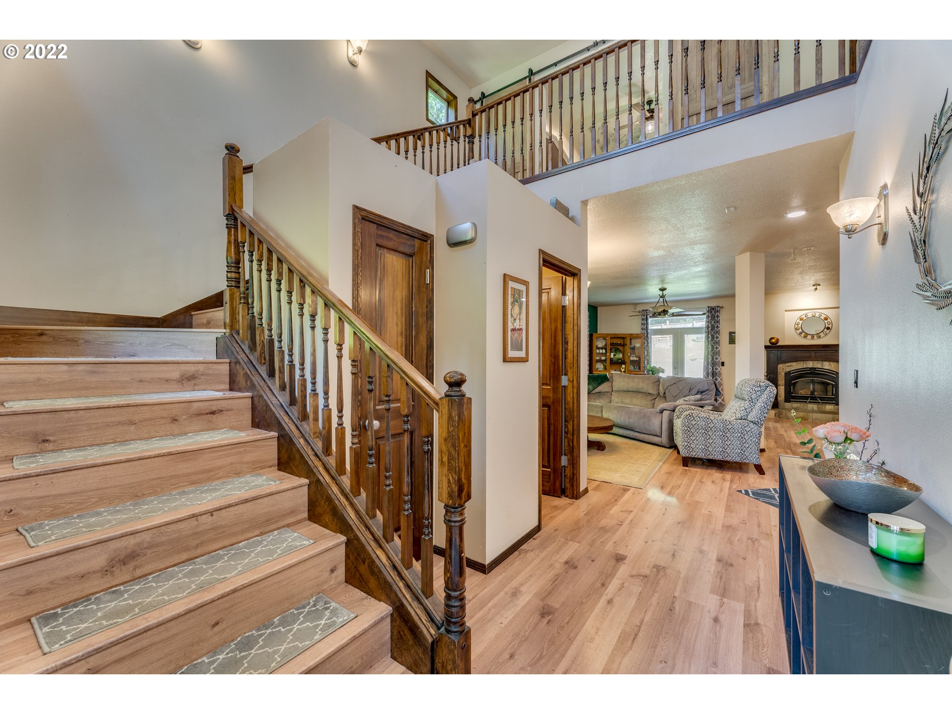 35412 Northeast Sunset Falls Road Yacolt, WA 98675 - Photo 3 of 32 Entrance/Foyer