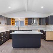 3441 Modoc Drive Oxnard, CA 93033 - Photo 4 of 32 bnudQ1nw