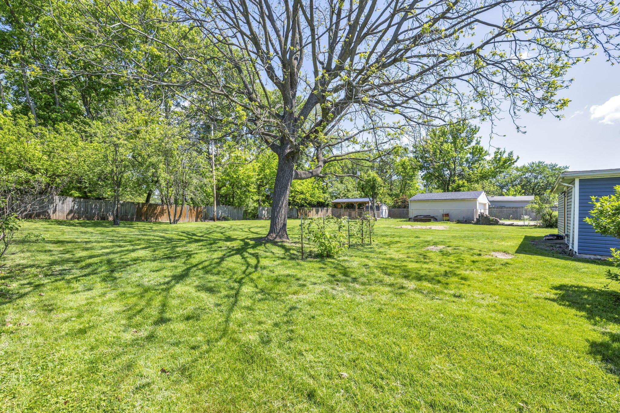486 Basswood Road Columbus, OH 43207 - Photo 31 of 31 41-web-or-mls-Basswood Rd_39