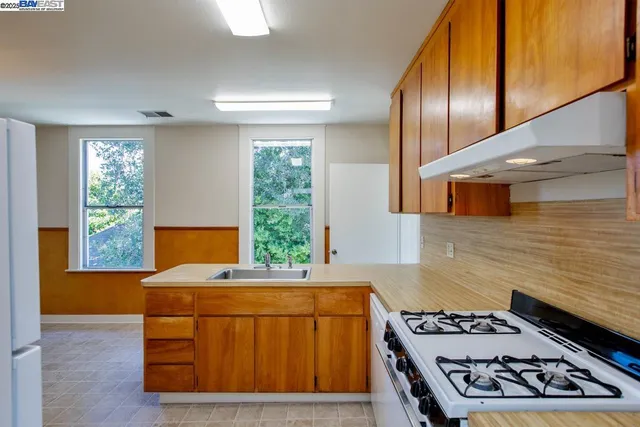 $1,095,000 | 920 Centennial Avenue, Alameda, CA 94501