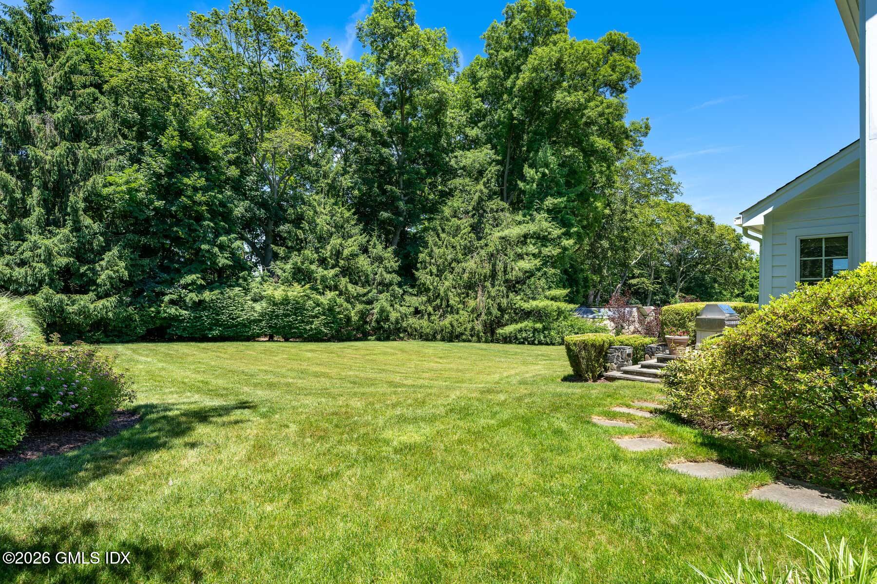 5 Willow Run Road Greenwich, CT 06831 - Photo 40 of 40 Yard