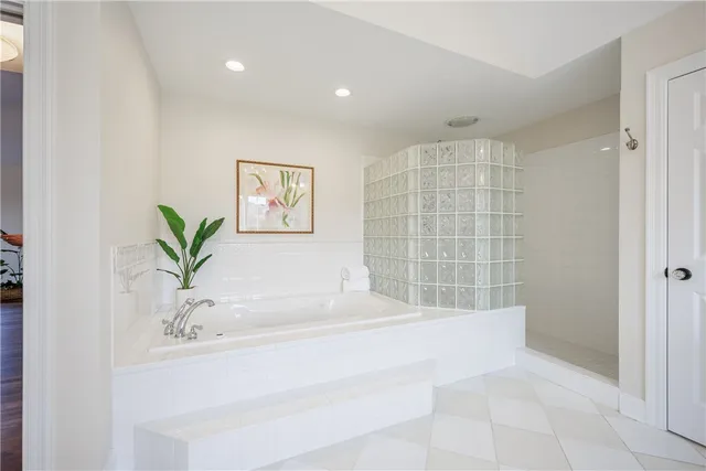 $995,000 | 68 Barchan Dune Rise, Victor, NY 14564