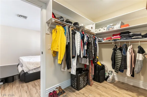 $5,000 | 2845 Queens Courtyard Drive, Las Vegas, NV 89109